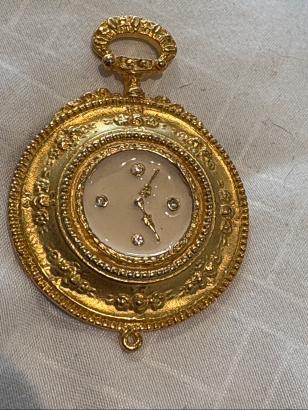 Vintage Gold Clock Brooch New w White Enamel Facing 
Yellow Gold shimmer